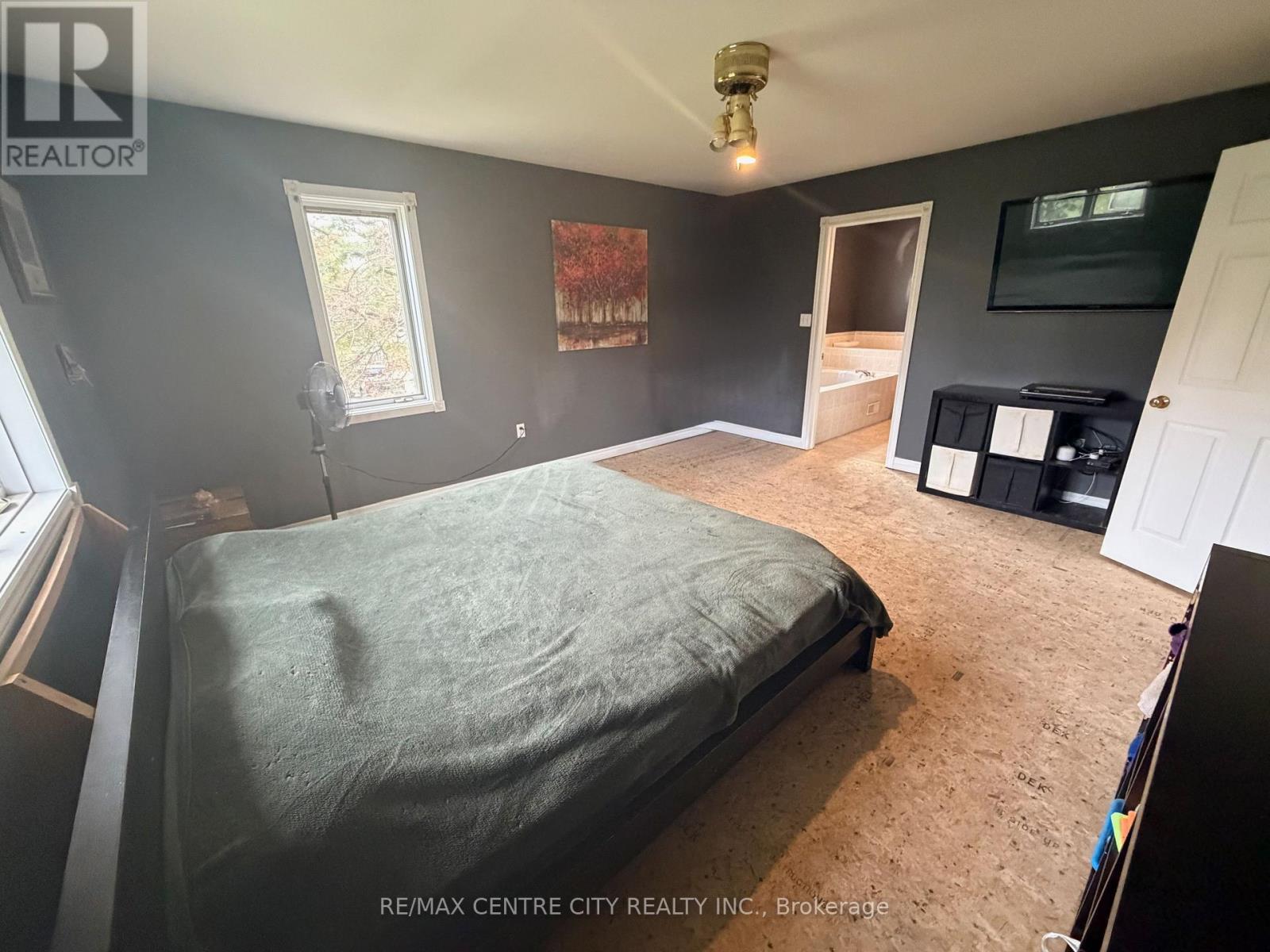 7442 Fairview Road — photo 32