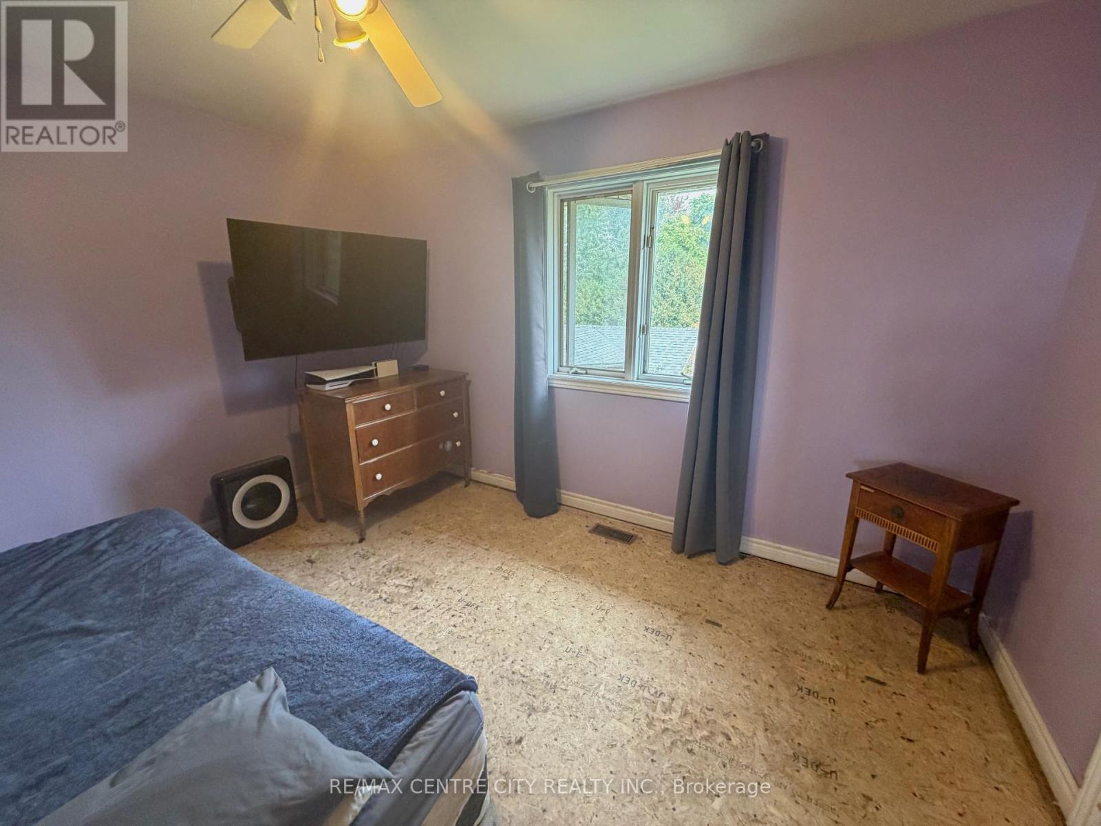 7442 Fairview Road — photo 40