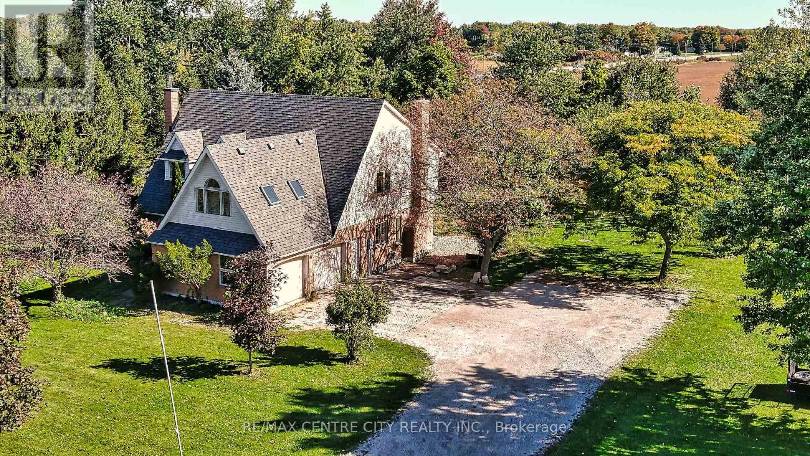 7442 Fairview Road — photo 7
