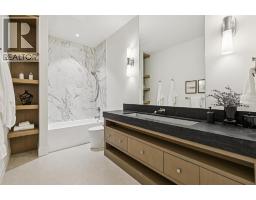 14 Lissington Drive SW - photo 41