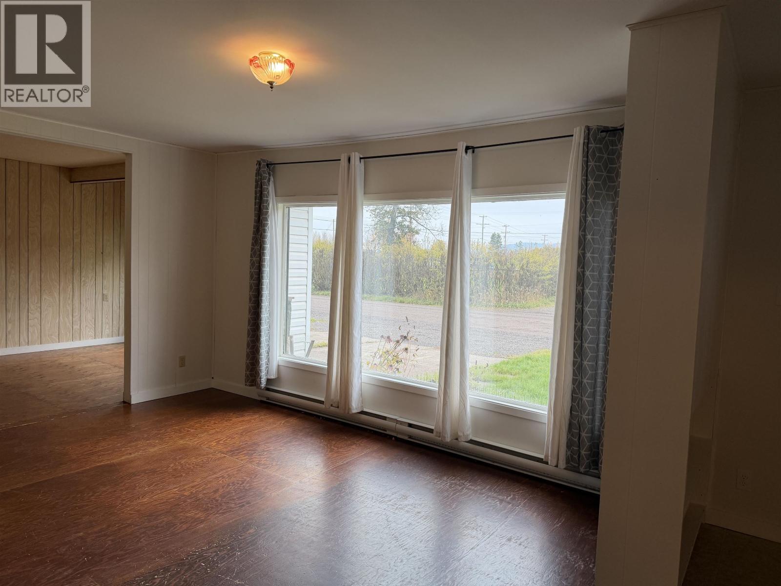 2085 CARNABY Street, Smithers