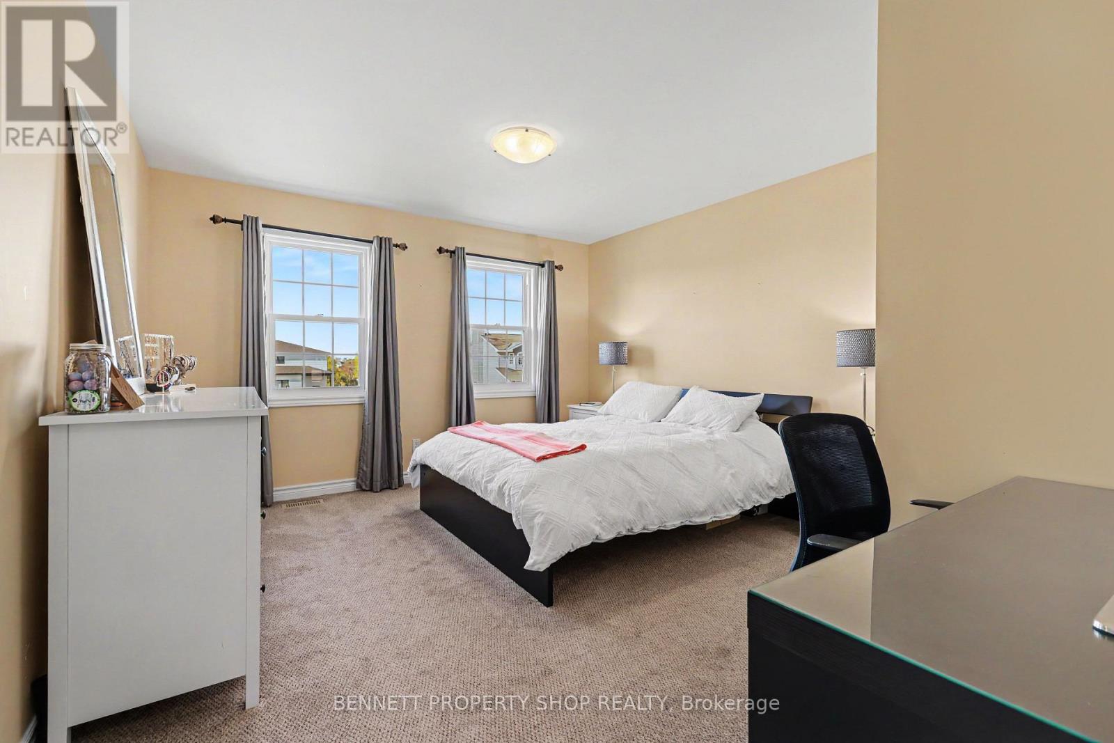 77 Tabitha Crescent — photo 11