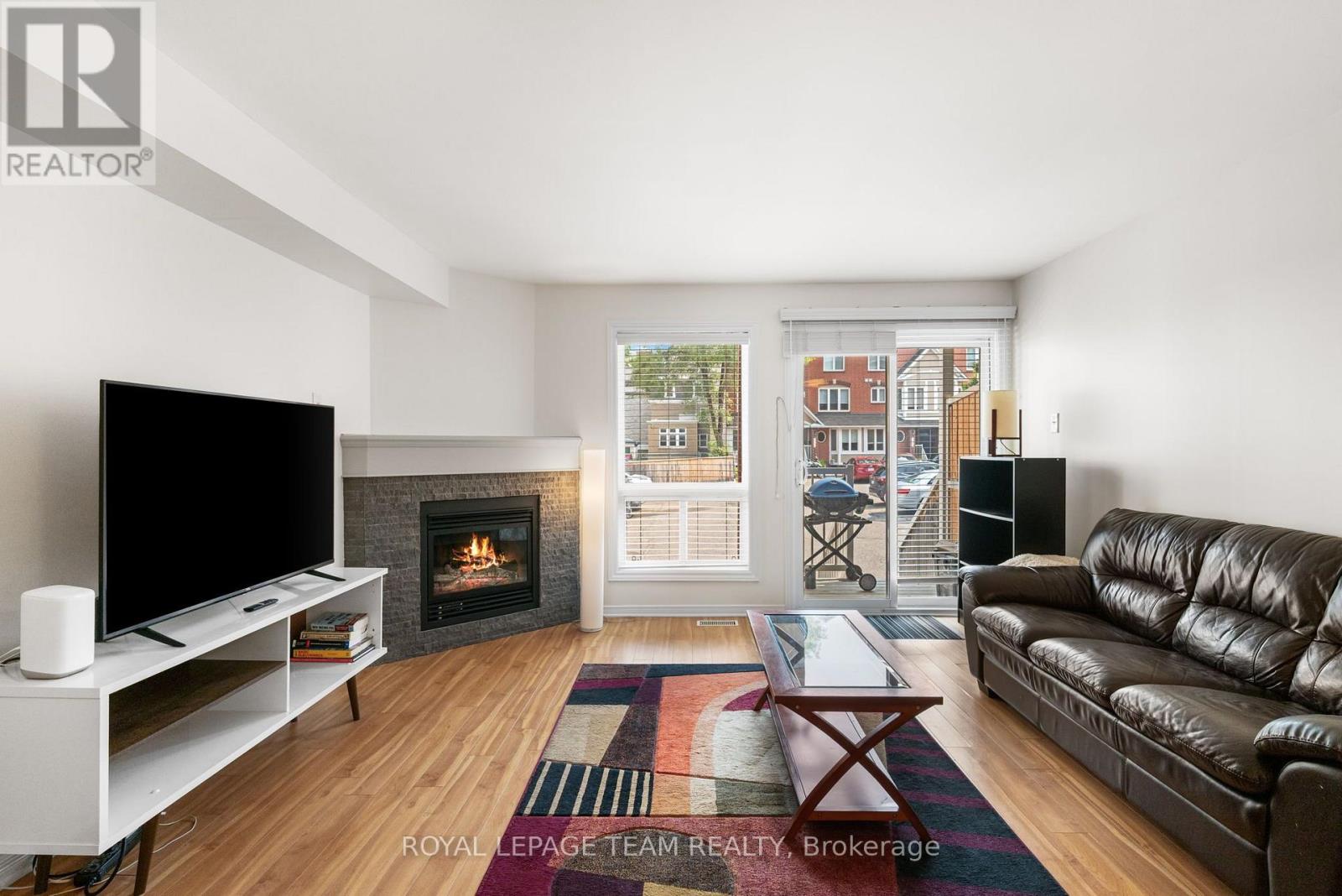 241 Lyon Street North — photo 14