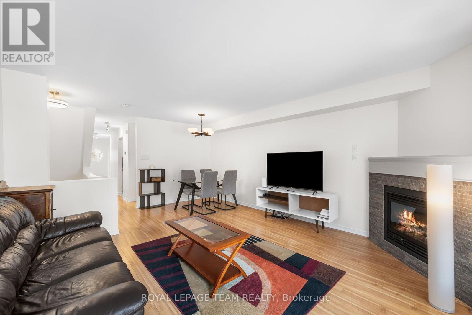 241 Lyon Street North — photo 16
