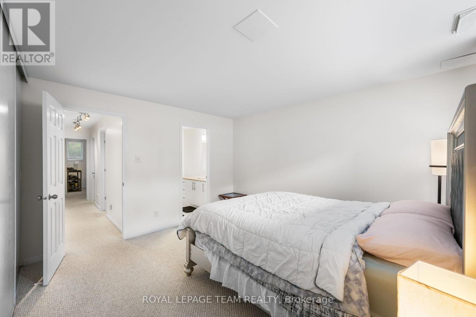 241 Lyon Street North — photo 21