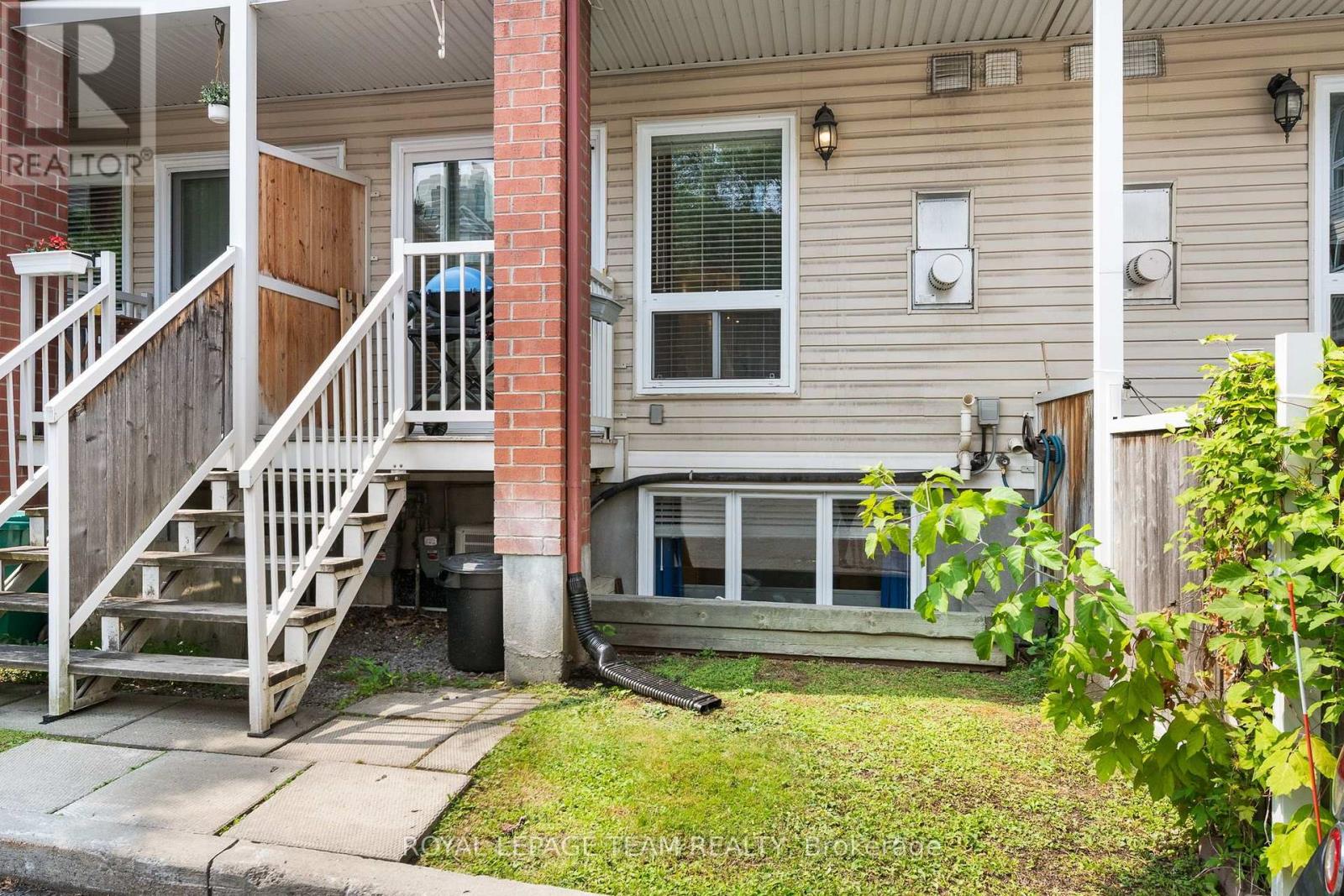 241 Lyon Street North — photo 29
