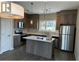 102 livingston Common NE - photo 4
