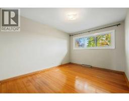 Bedroom - 5607 Buckthorn Road Nw, Calgary, AB T2K2Y6 Photo 9