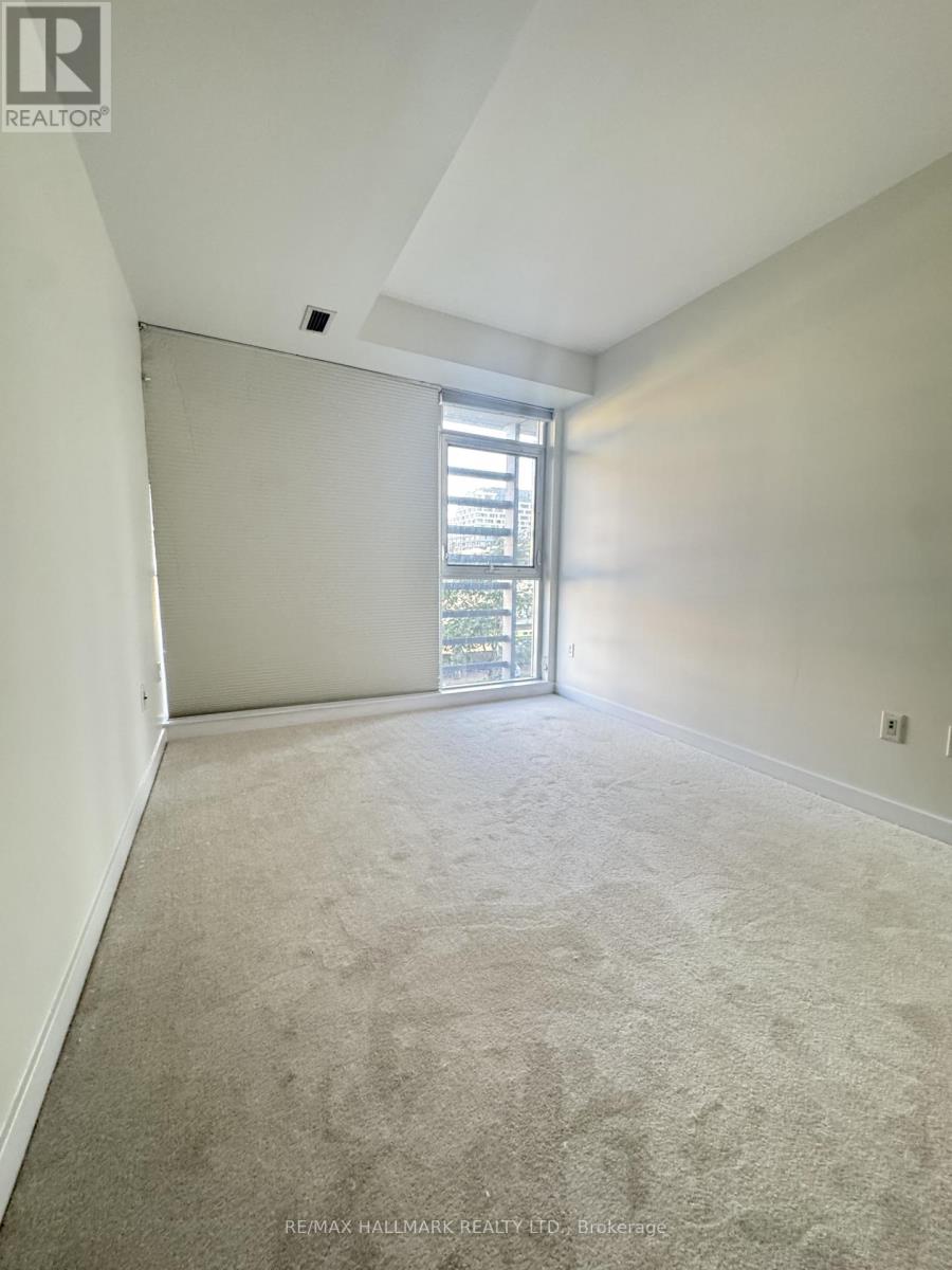 33 Iceboat Terrace — photo 10