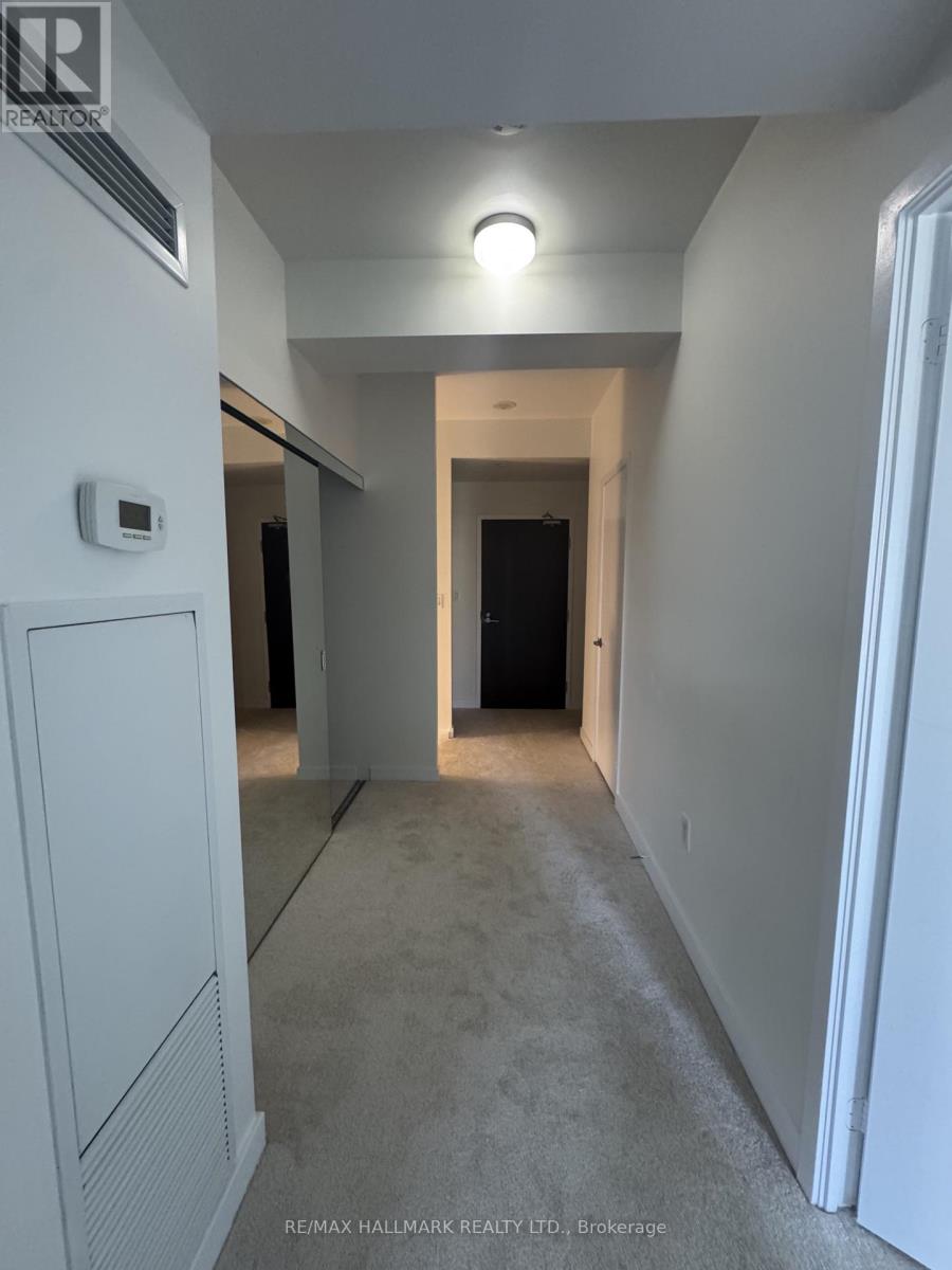 33 Iceboat Terrace — photo 14