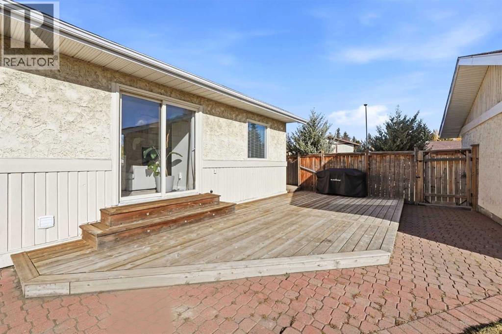 Listing photo – 25 Clark Crescent, Red Deer