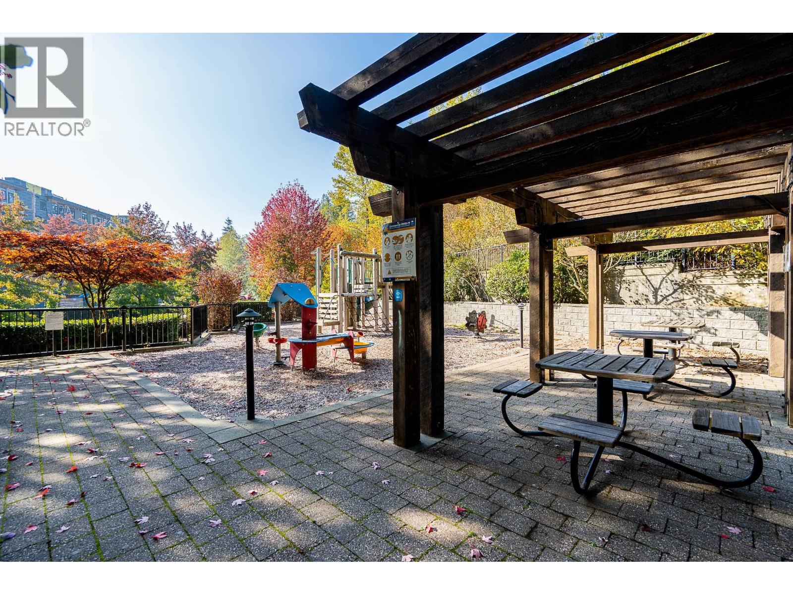 Photo of 418 7478 BYRNEPARK WALK 27
