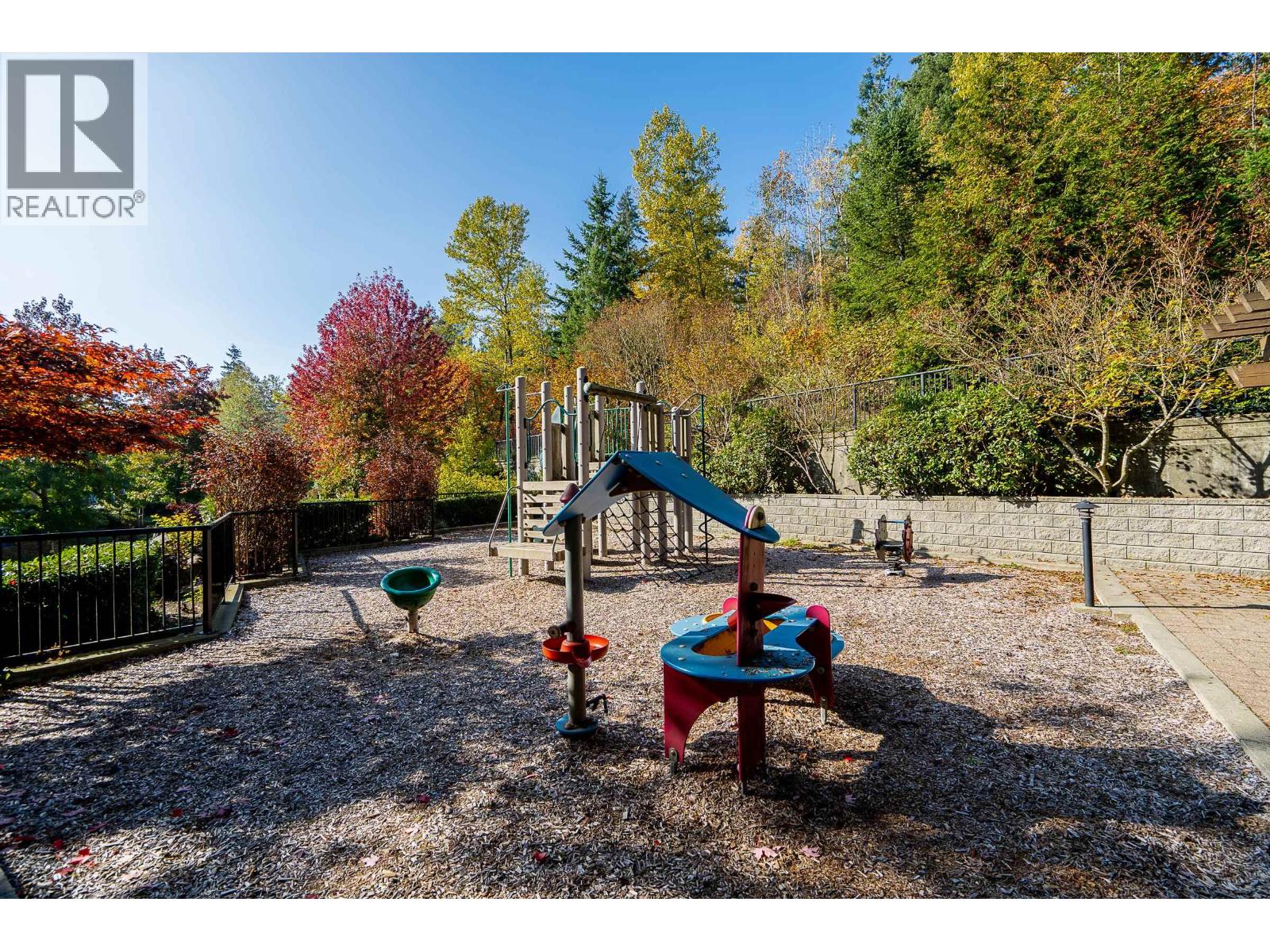 Photo of 418 7478 BYRNEPARK WALK 28