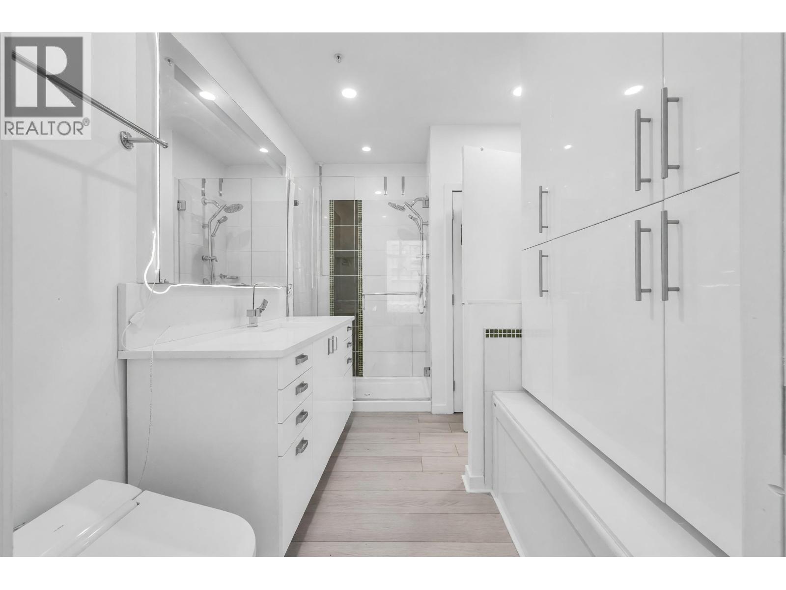 1002 1205 HOWE STREET, Vancouver - Image 1