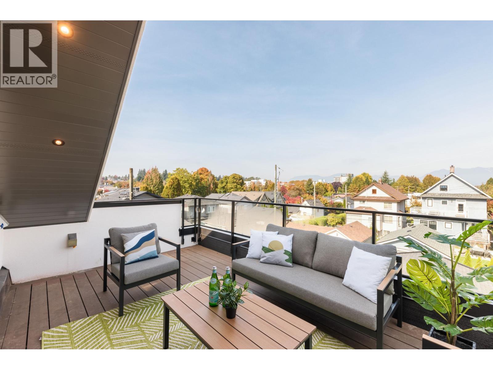 Photo of 2 231 E 39TH AVENUE 28