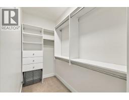108 735 W 15th Street, North Vancouver, BC V7M0B8 Photo 8