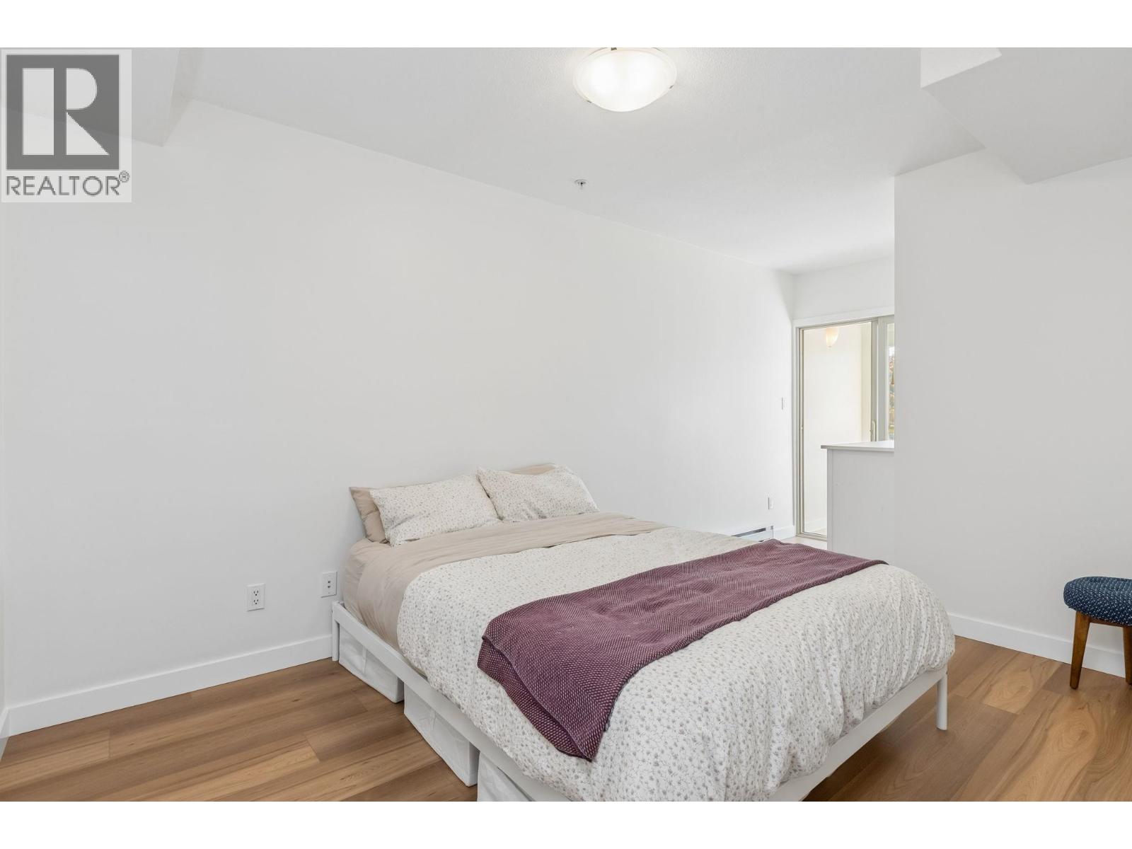 Photo of 311 702 E KING EDWARD AVENUE 17