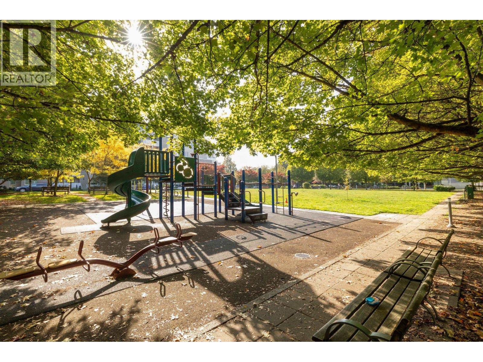 Photo of 403 750 W 12TH AVENUE 39