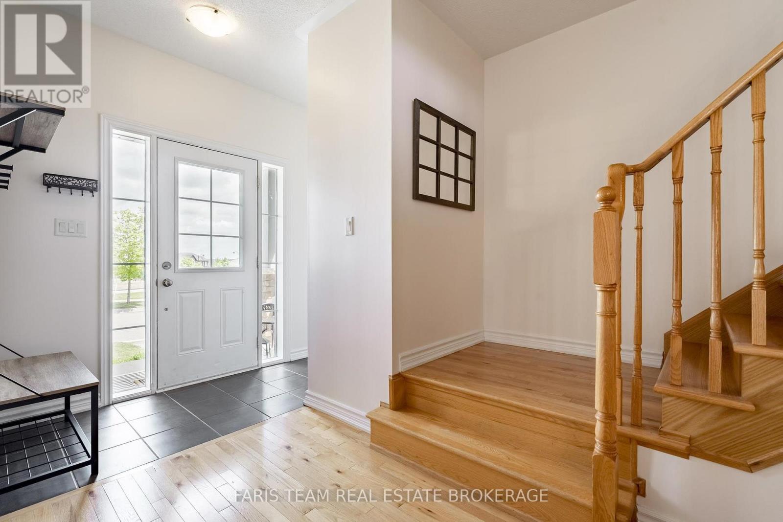 1110 WHARRAM WAY, Innisfil (Lefroy) — photo 4