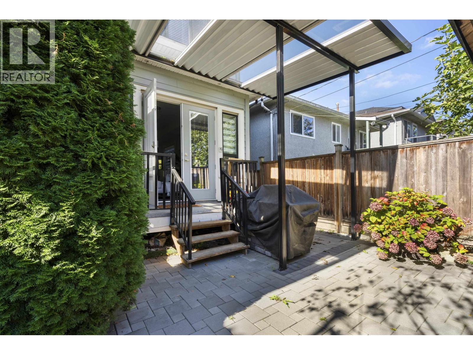 Photo of 7380 ONTARIO STREET 25