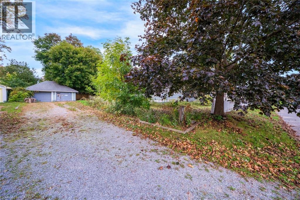 42 CAMBRIDGE Road E, Crystal Beach — photo 12