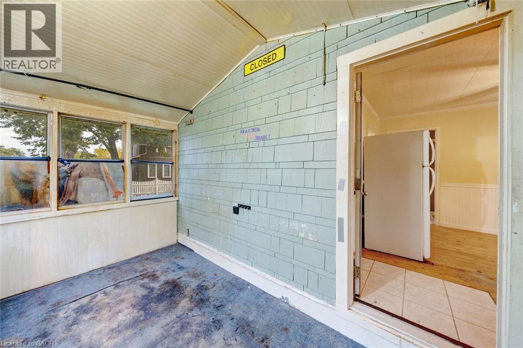 42 Cambridge Road East — photo 14