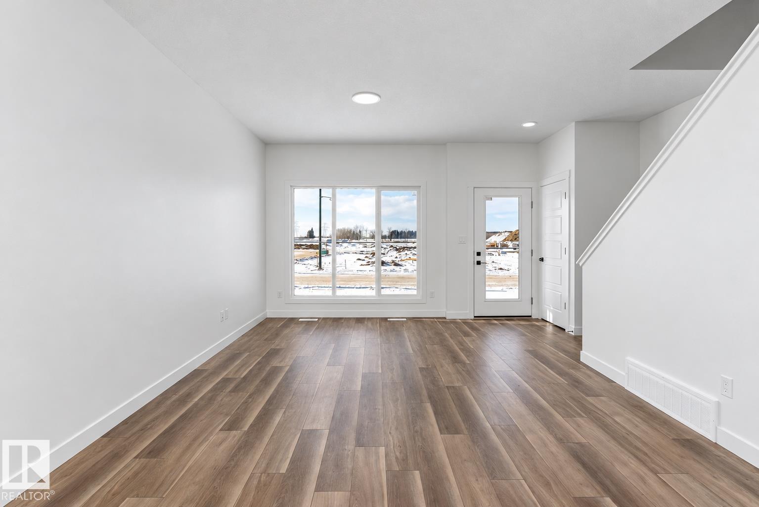 4233 63 ST - Image 12