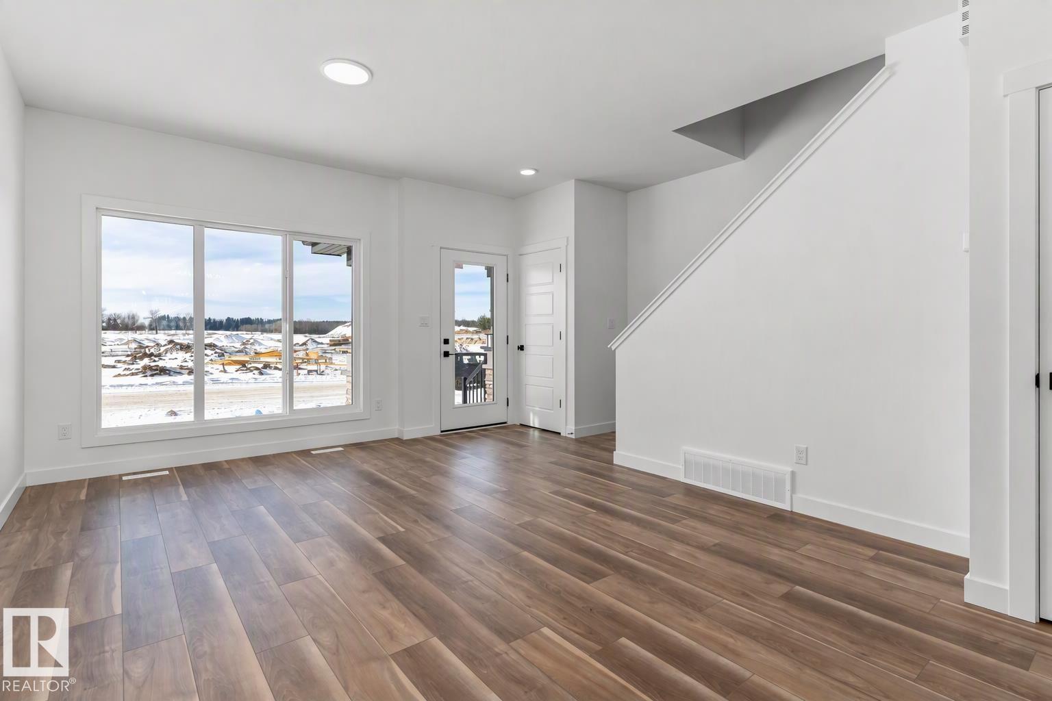 4233 63 ST - Image 13