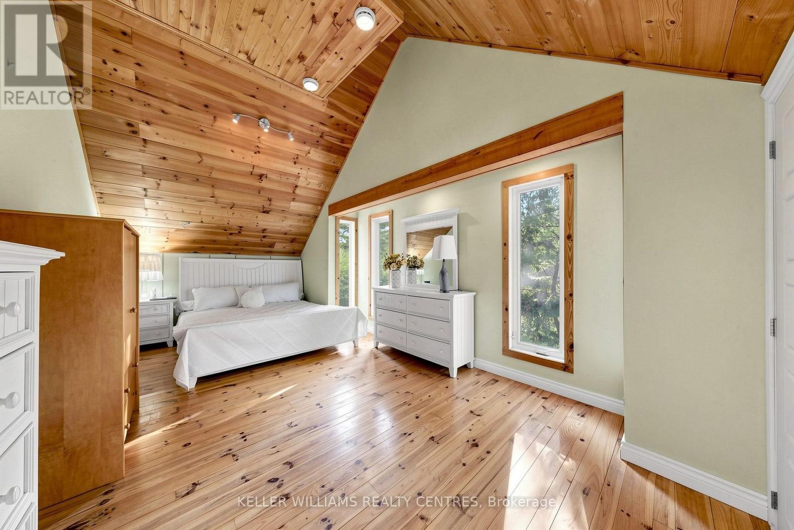 42 BALSON BOULEVARD - 20