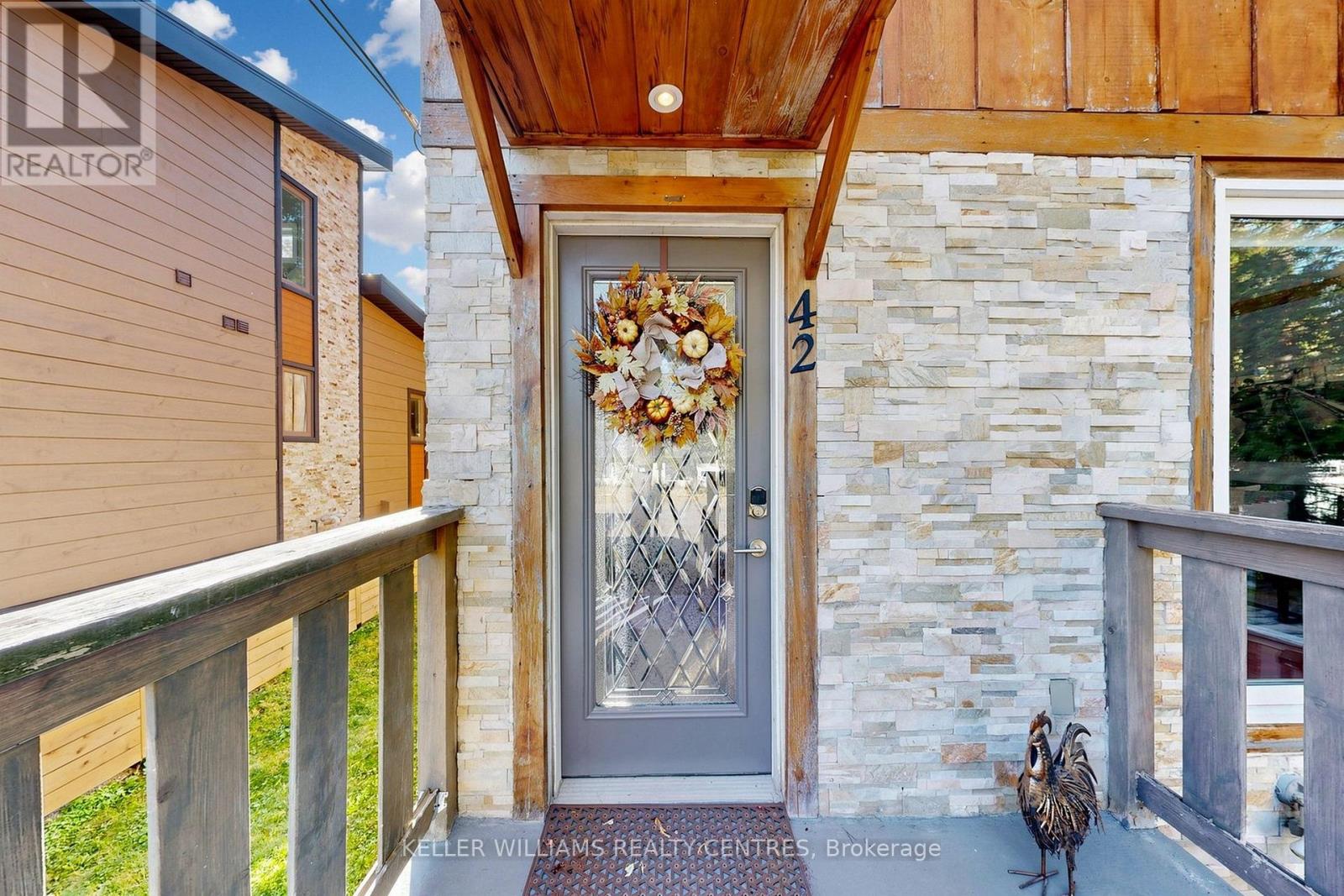 42 BALSON BOULEVARD - 3