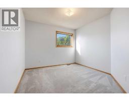 463 23 Avenue NW - photo 29