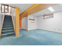 463 23 Avenue NW - photo 35