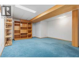 463 23 Avenue NW - photo 37