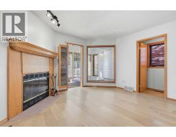 463 23 Avenue NW - photo 16