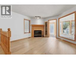 463 23 Avenue NW - photo 15