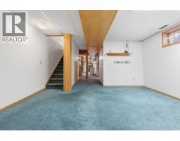463 23 Avenue NW - photo 36