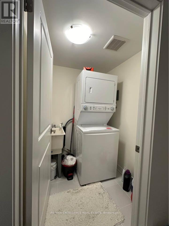 87 William Duncan Road — photo 15
