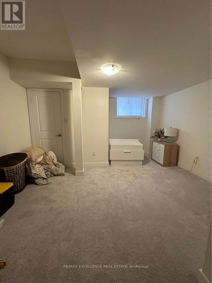 87 William Duncan Road — photo 17