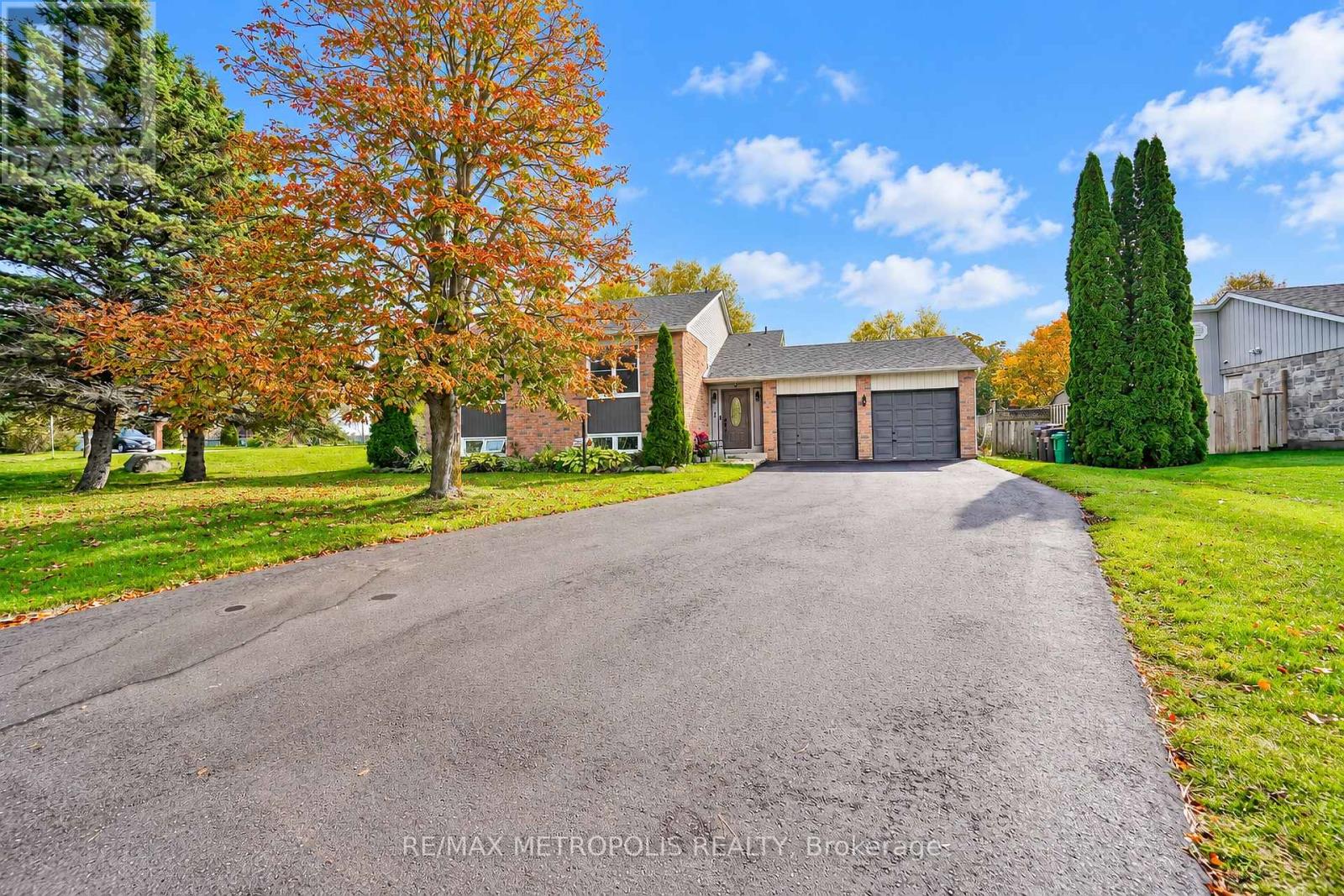 1 HERRIOT STREET, Caledon (Palgrave) — photo 2