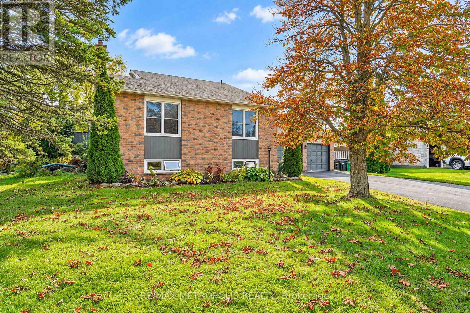 1 HERRIOT STREET, Caledon (Palgrave) — photo 3