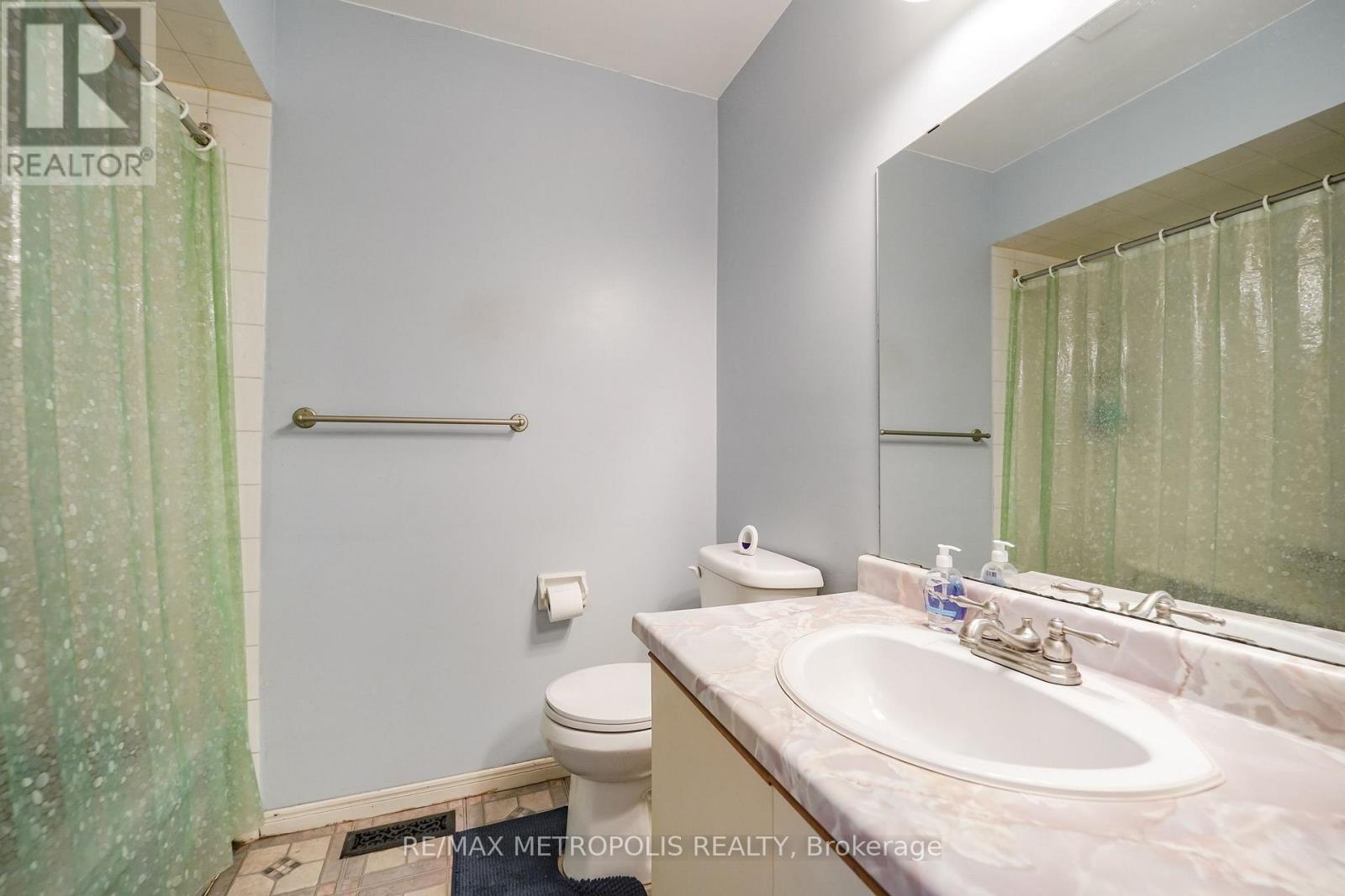1 Herriot Street, Caledon, ON photo 32