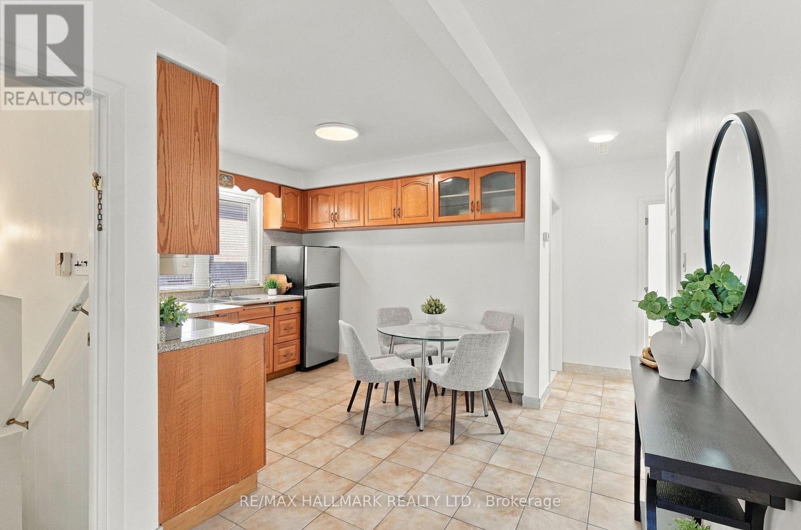 29 WILLOWBROOK ROAD, Toronto (Mimico) — photo 3