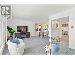 29 Willowbrook Road, Toronto, ON M8Z4A8 Photo 9