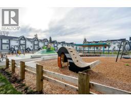 602 11295 Pazarena Place, Maple Ridge, BC V2X4K9 Photo 35