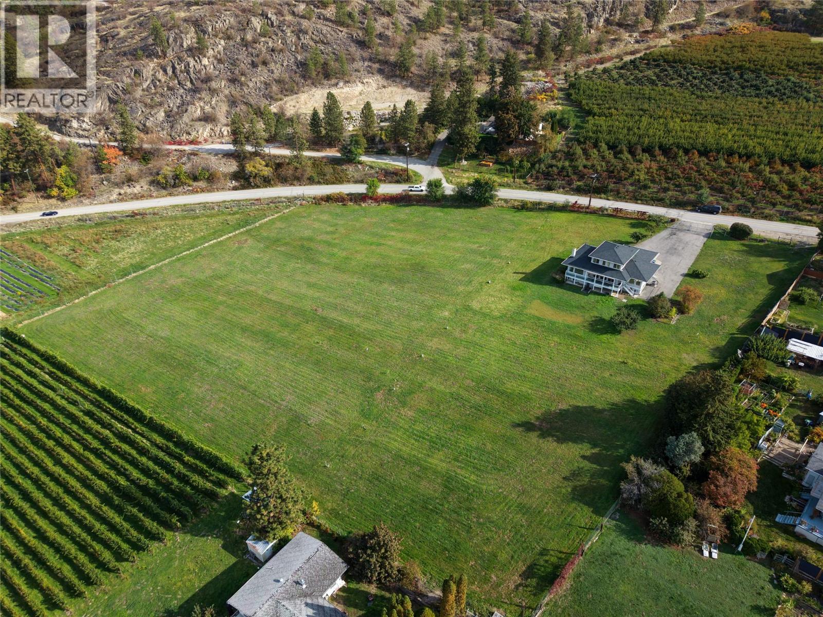 3925 North Naramata Road, Naramata