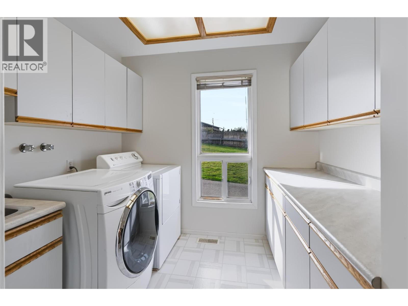 3925 North Naramata Road - 22