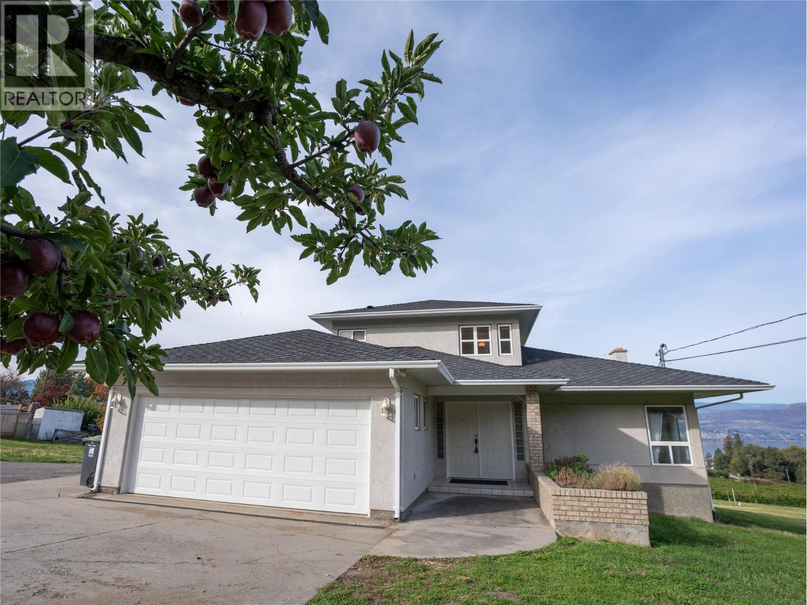 3925 North Naramata Road - 34