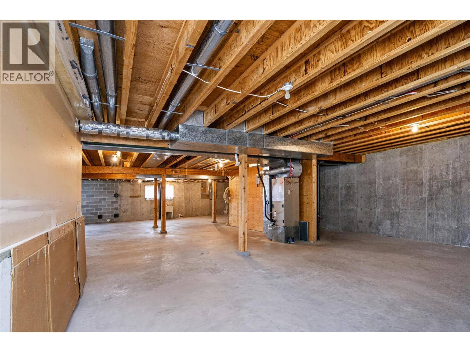 3925 North Naramata Road - 18