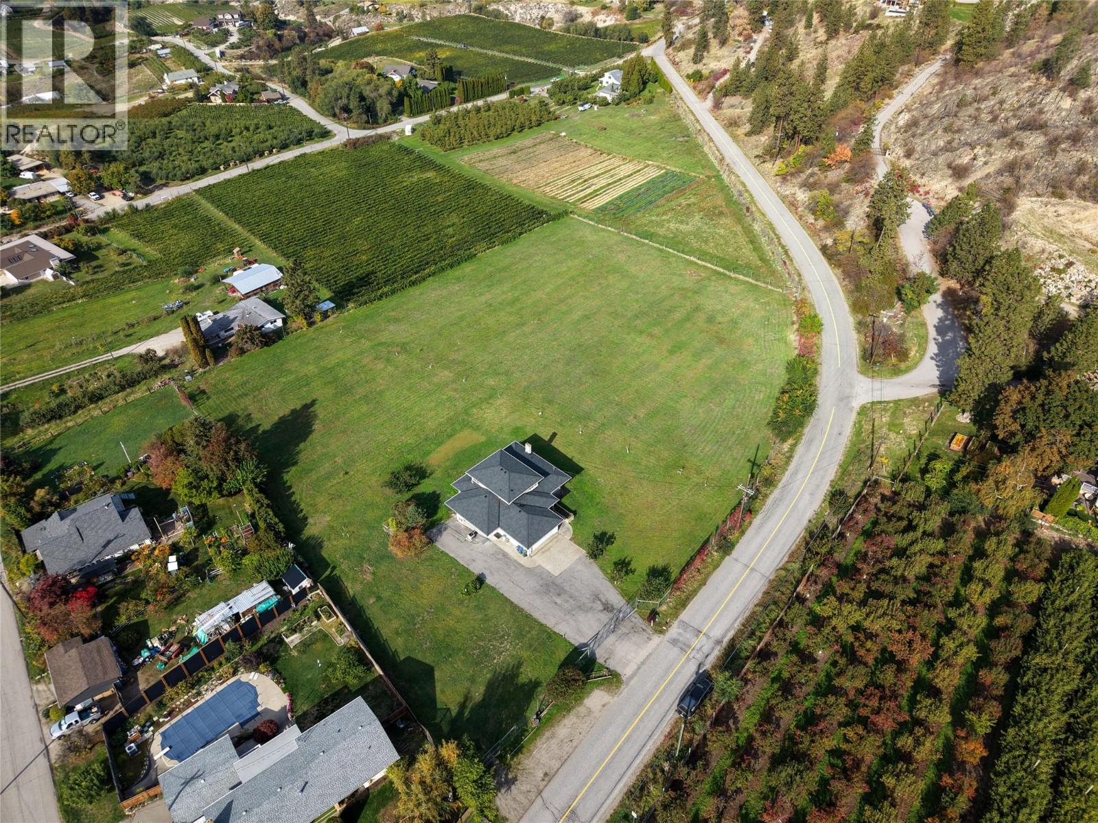 3925 North Naramata Road, Naramata