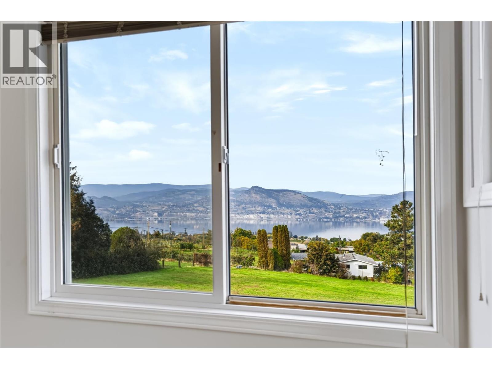 3925 North Naramata Road, Naramata